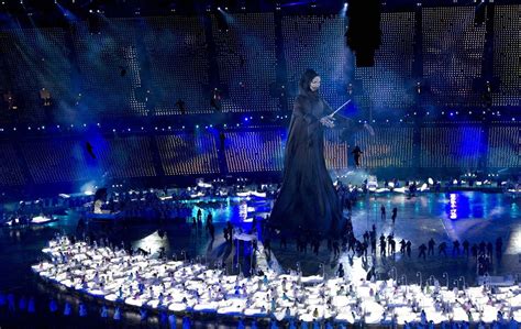  2012 Londra Olimpiyatları'nda Adele'in Açılış Şöleni Performansı: Britanya Kültürünün ve Müzik Merakının Birleşimi